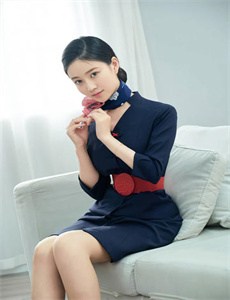飞机上的性服务2-美女露出撒尿的部位