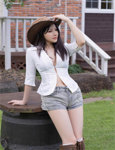 peggy梁婖婷-黑兽樱花未增删带翻译